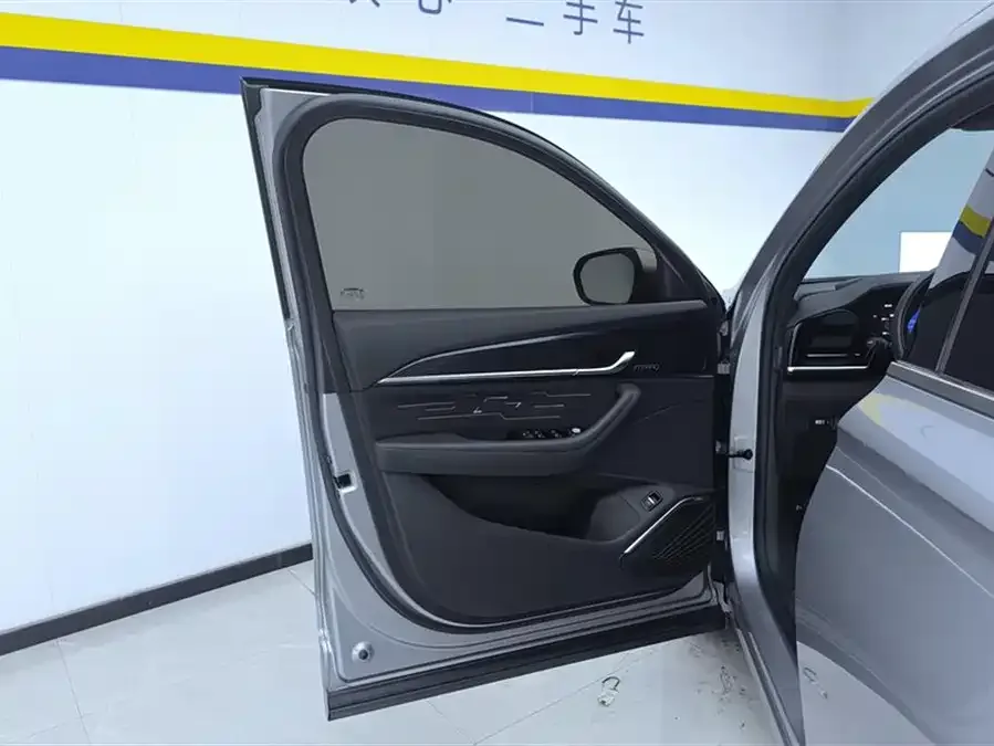 Geely Monjaro Xingyue L 2024 2.0TD High Power Automatic 2WD Skyline Edition 2024 — миниатюра 4