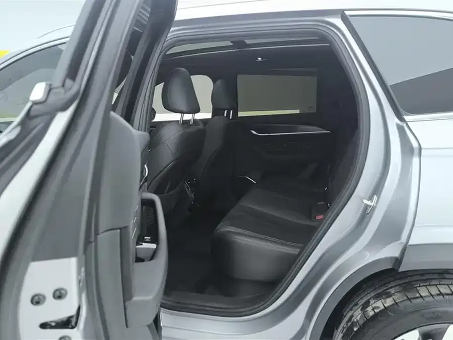 Geely Monjaro Xingyue L 2024 2.0TD High Power Automatic 2WD Skyline Edition 2024 — миниатюра 5