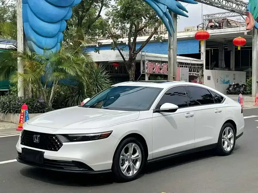 Honda Accord Accord 2023 260TURBO Smart Edition 2024 — фото 1, купить с доставкой в Москву