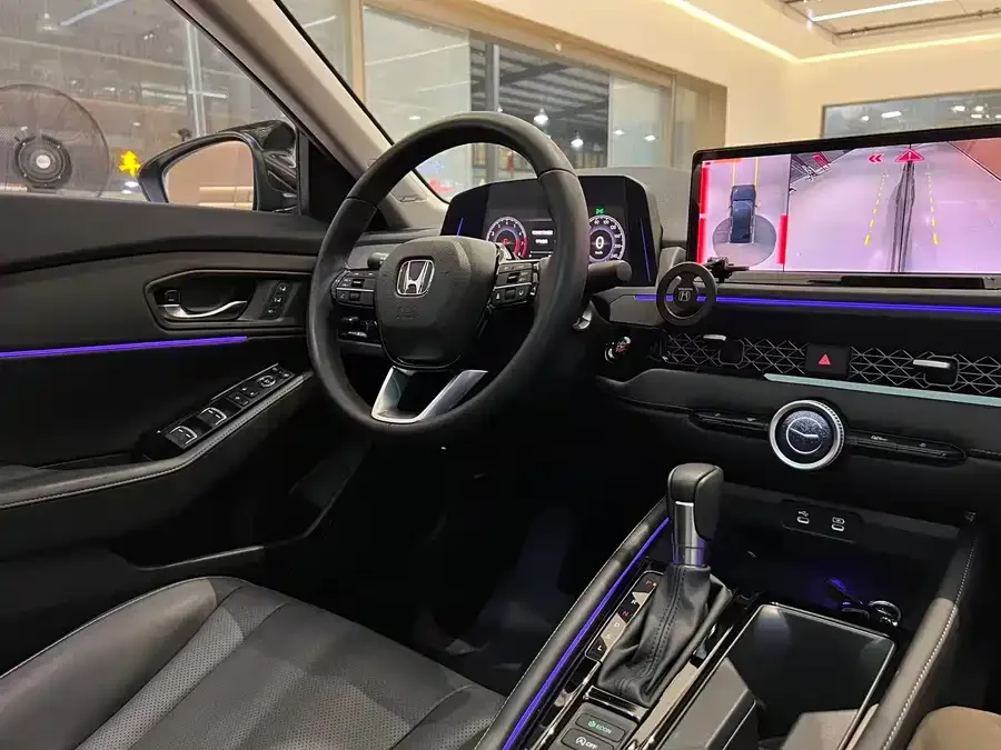 Honda Accord Accord 2023 260TURBO Excellence Edition 2023 — миниатюра 4
