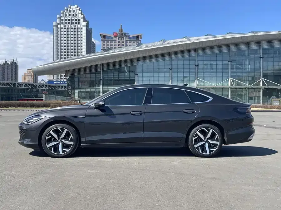 Volkswagen Lamando 2022 Lingdu Lingdu L 280TSI DSG Cool Edition 2023 — миниатюра 3