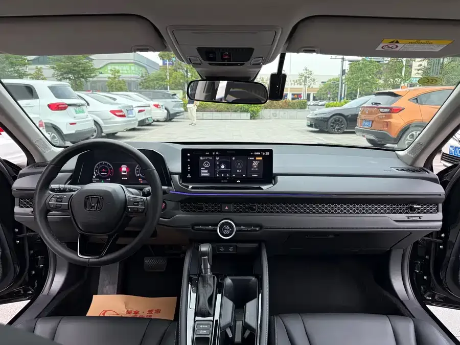 Honda Accord Accord 2024 260TURBO Luxury Edition 2024 — миниатюра 5