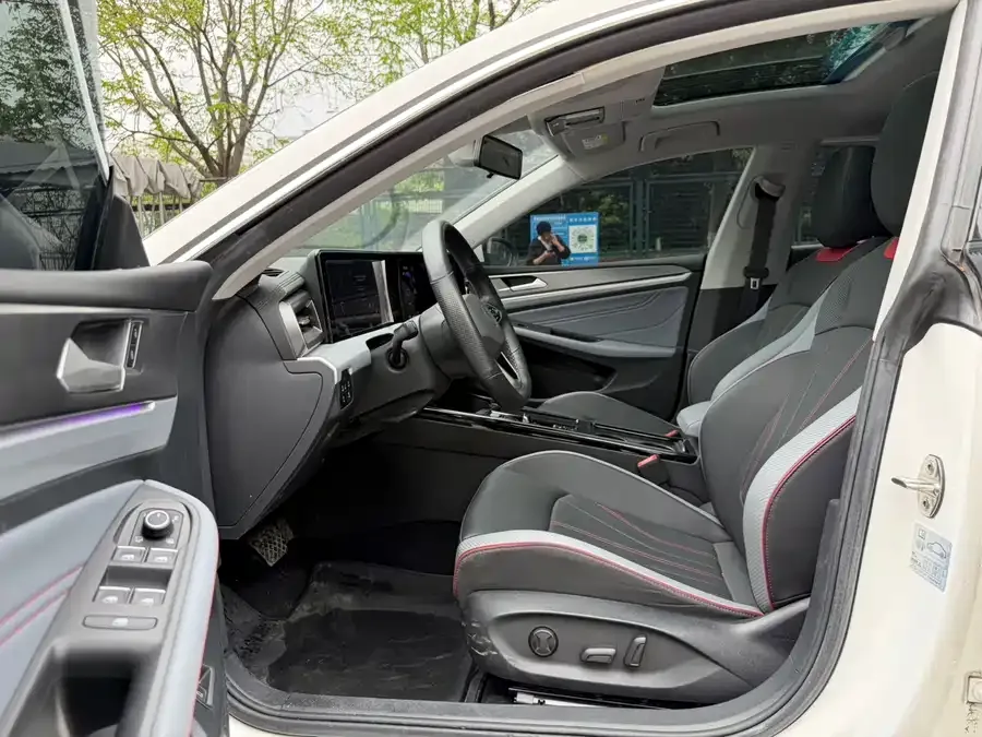 Volkswagen Lamando 2022 Lingdu Lingdu L 280TSI DSG Cool Edition 2022 — миниатюра 4
