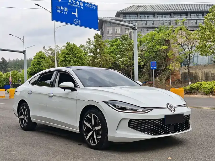 Volkswagen Lamando Lingdu 2025 Lingdu L 280TSI DSG Cool Edition 2025 — миниатюра 3