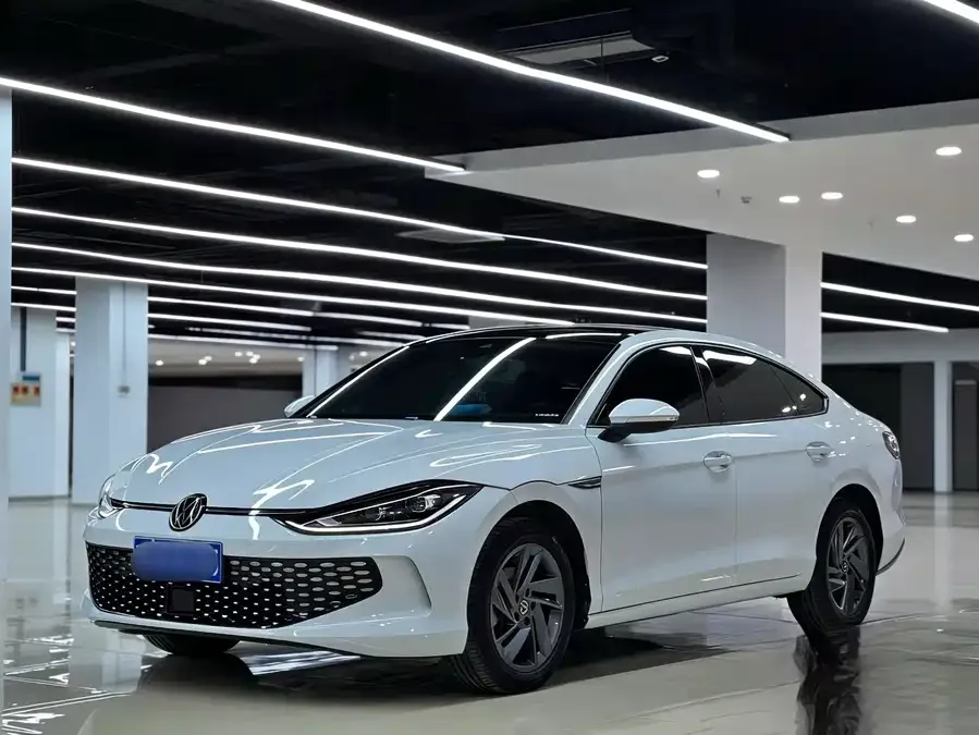 Volkswagen Lamando 2024 Lingdu Lingdu L 280TSI DSG Hot Edition 2024 — фото 1, купить с доставкой в Москву