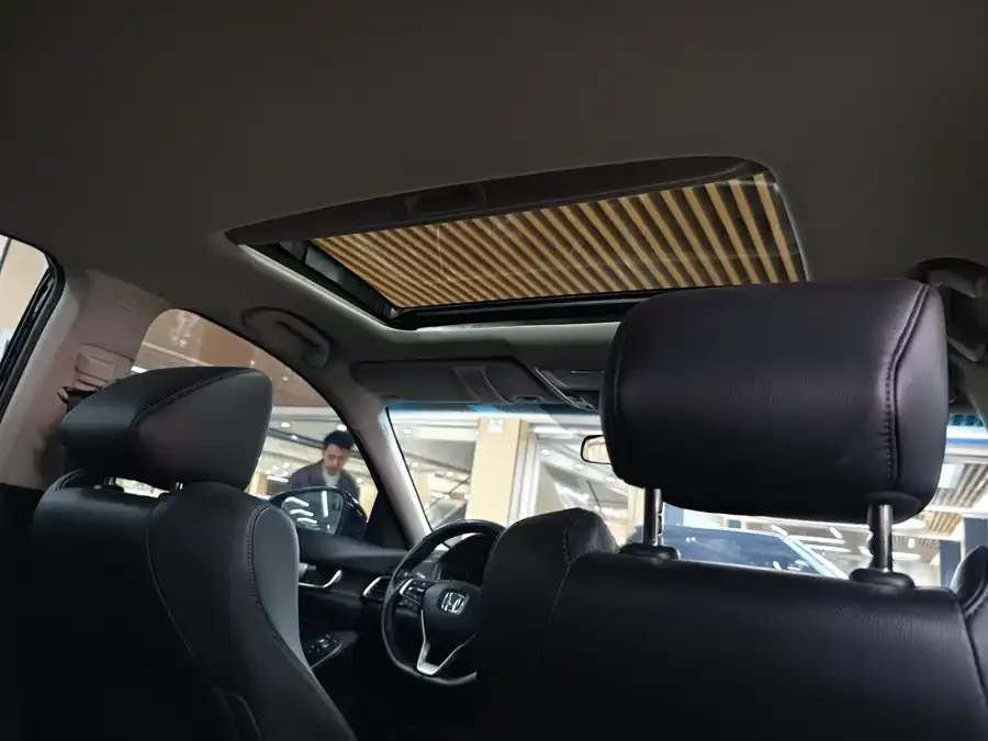 Honda Accord Accord 2022 260TURBO Deluxe Edition 2023 — миниатюра 5