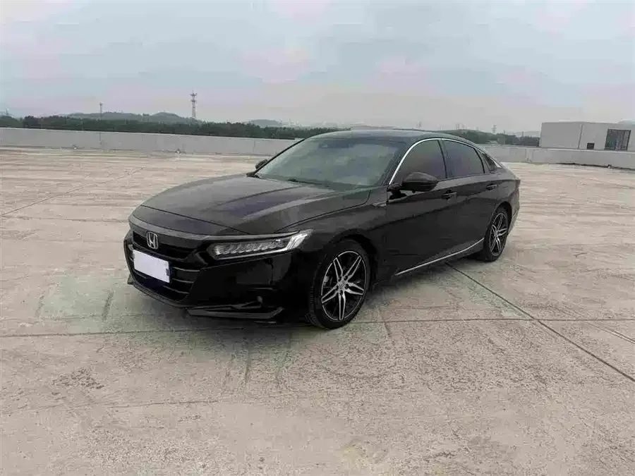 Honda Accord 2022 Accord 260TURBO Fantasy Night Premium Edition 2022 — фото 1, купить с доставкой в Москву