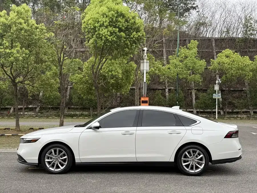 Honda Accord Accord 2023 260TURBO Smart Edition 2024 — миниатюра 4