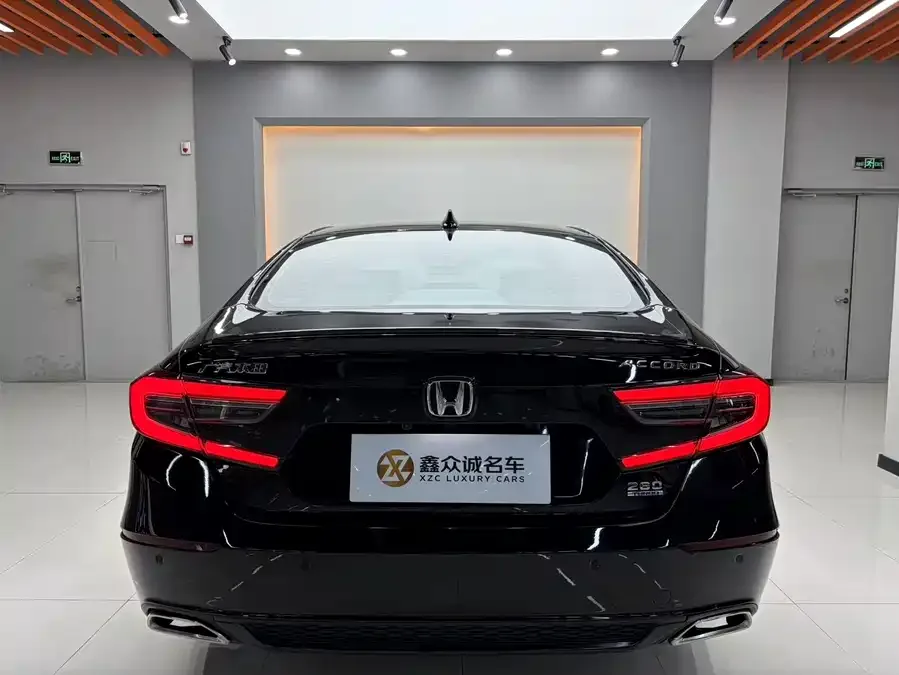 Honda Accord 2022 Accord 260TURBO Fantasy Night Premium Edition 2022 — миниатюра 2