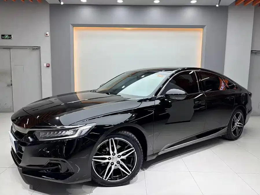 Honda Accord 2022 Accord 260TURBO Fantasy Night Premium Edition 2022 — фото 1, купить с доставкой в Москву