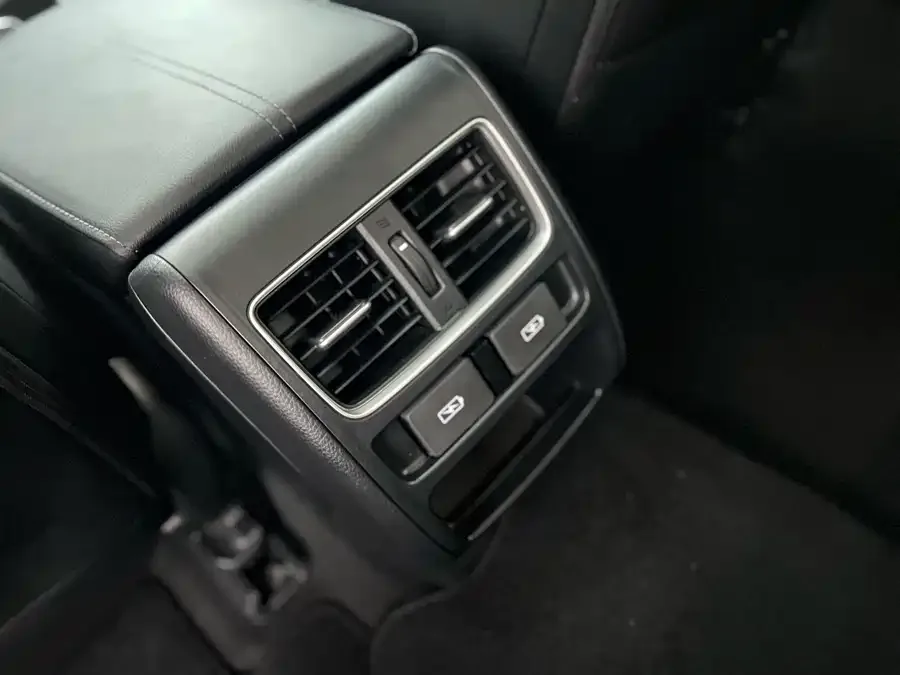 Honda Accord Accord 2022 260TURBO Deluxe Edition 2022 — миниатюра 5