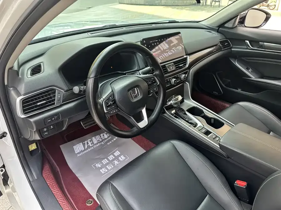 Honda Accord 2022 Accord 260TURBO Fantasy Night Premium Edition 2023 — миниатюра 4