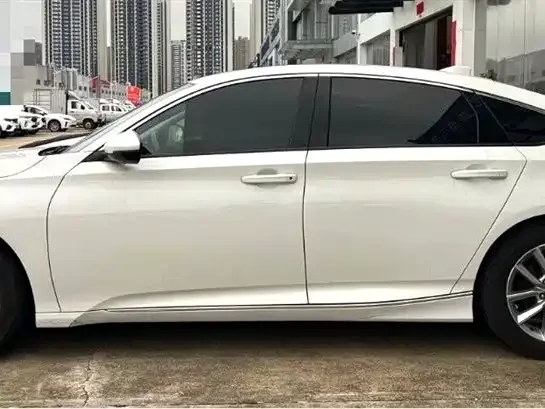 Honda Accord 2022 Accord 260TURBO Fantasy Night Premium Edition 2023 — миниатюра 3