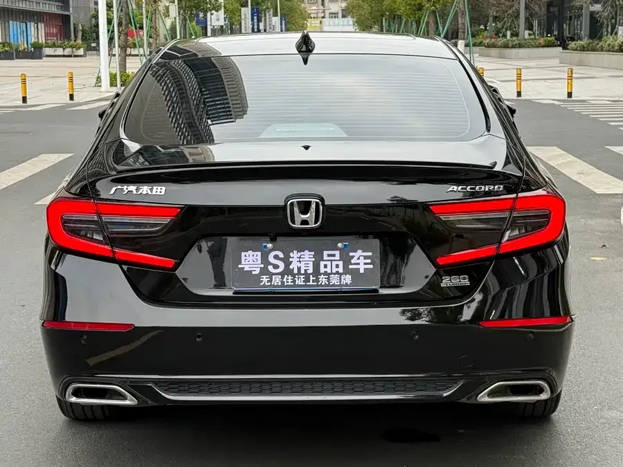 Honda Accord 2022 Accord 260TURBO Fantasy Night Premium Edition 2022 — миниатюра 5