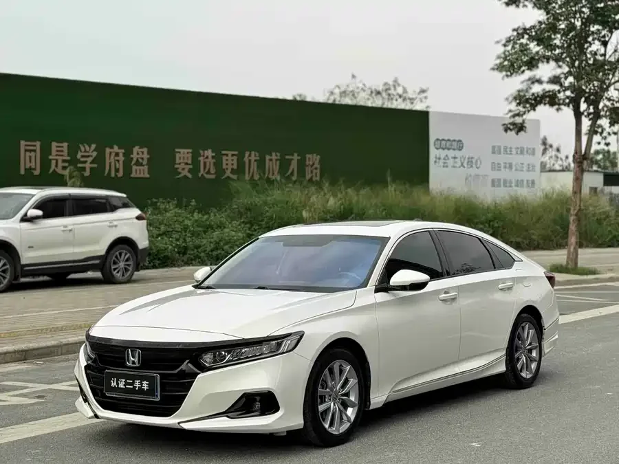Honda Accord Accord 2022 260TURBO Deluxe Edition 2022 — фото 1, купить с доставкой в Москву