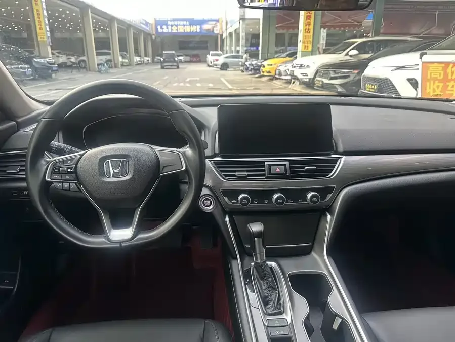 Honda Accord Accord 2022 260TURBO Deluxe Edition 2023 — миниатюра 5