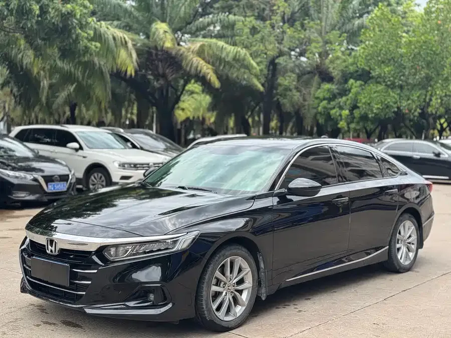 Honda Accord Accord 2022 260TURBO Deluxe Edition 2022 — фото 1, купить с доставкой в Москву