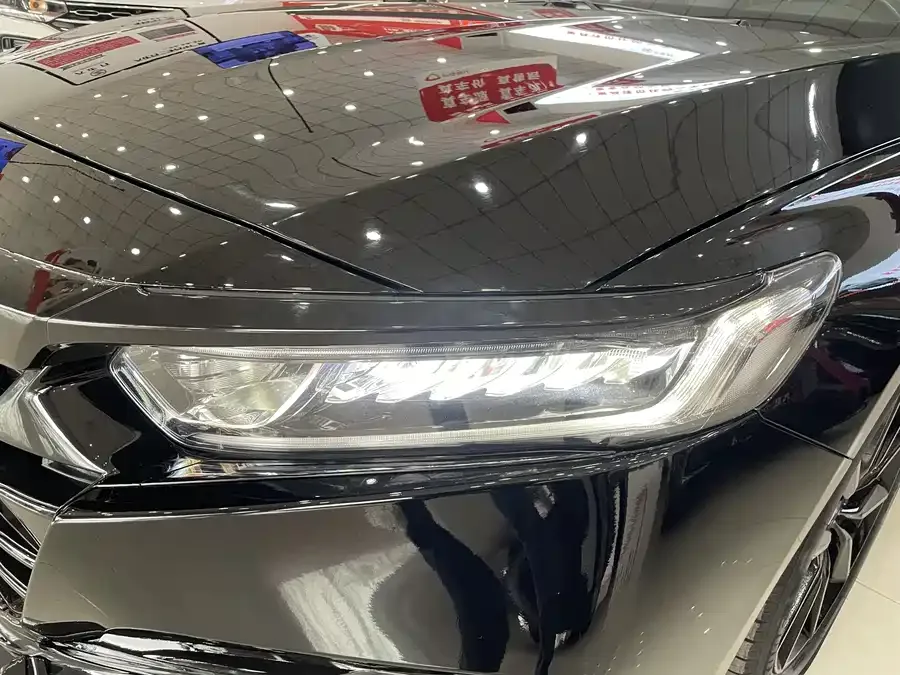 Honda Accord Accord 2022 260TURBO Deluxe Edition 2022 — миниатюра 5