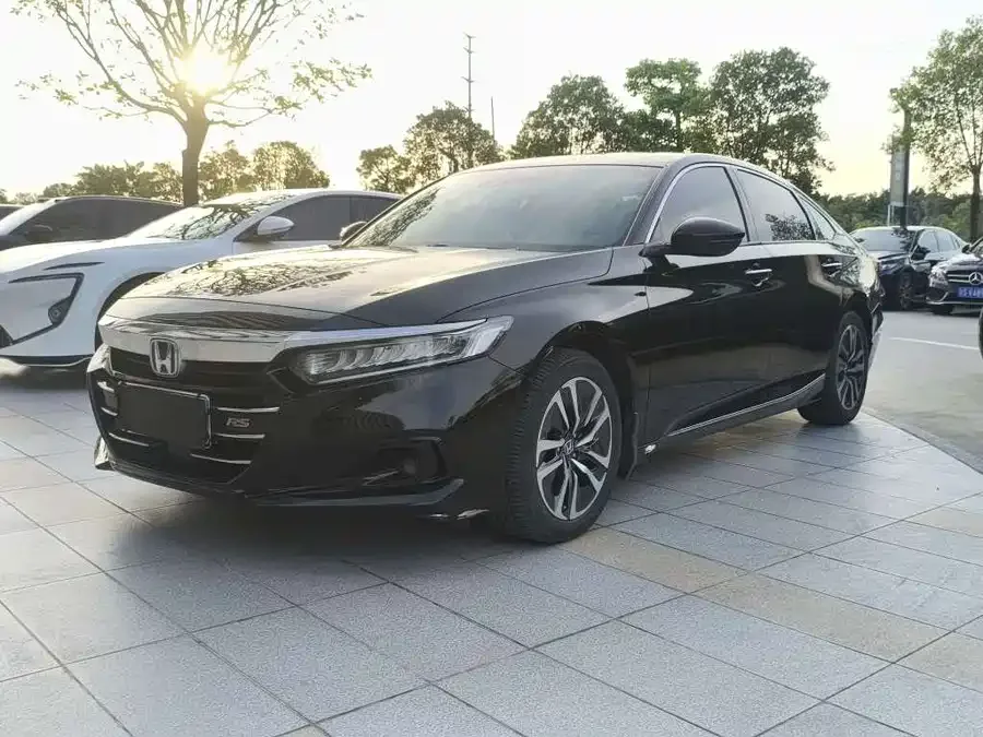 Honda Accord 2022 Accord Hybrid 2.0L Sharp Edition 2022 — фото 1, купить с доставкой в Москву