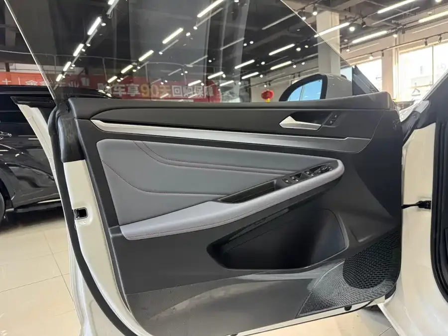 Volkswagen Lamando 2023 Lingdu Lingdu L 280TSI DSG Hot Edition 2023 — миниатюра 2