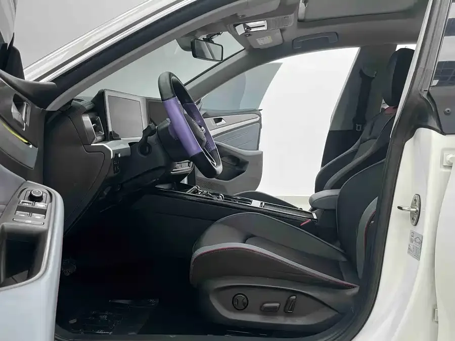 Volkswagen Lamando 2022 Lingdu Lingdu L 280TSI DSG Cool Edition 2022 — миниатюра 3