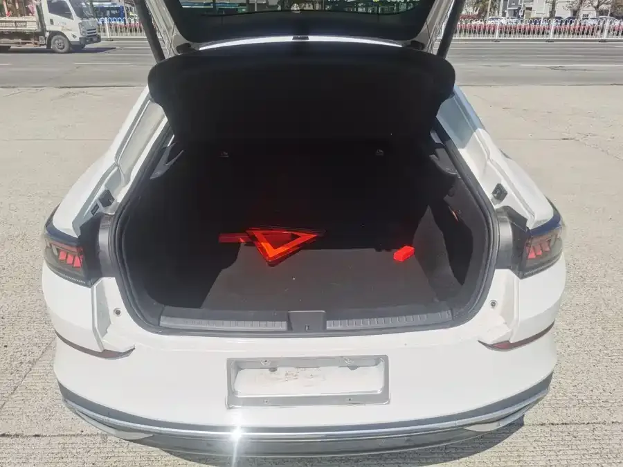 Volkswagen Lamando 2023 Lingdu Lingdu L 280TSI DSG Cool Edition 2023 — миниатюра 5