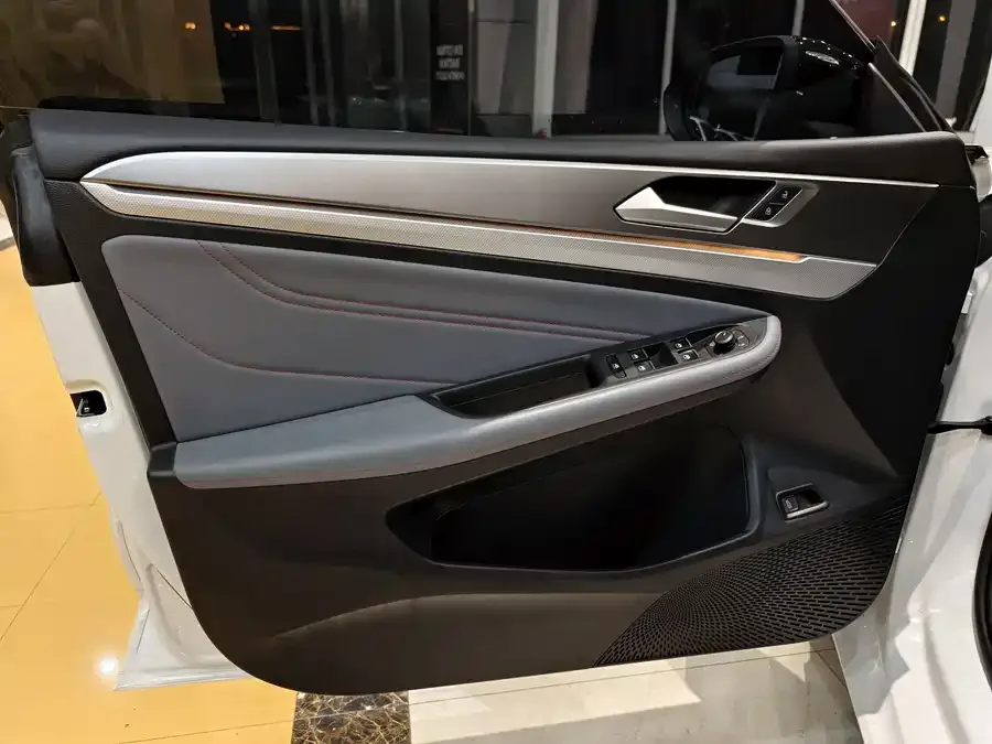 Volkswagen Lamando 2022 Lingdu Lingdu L 280TSI DSG Cool Edition 2022 — миниатюра 4