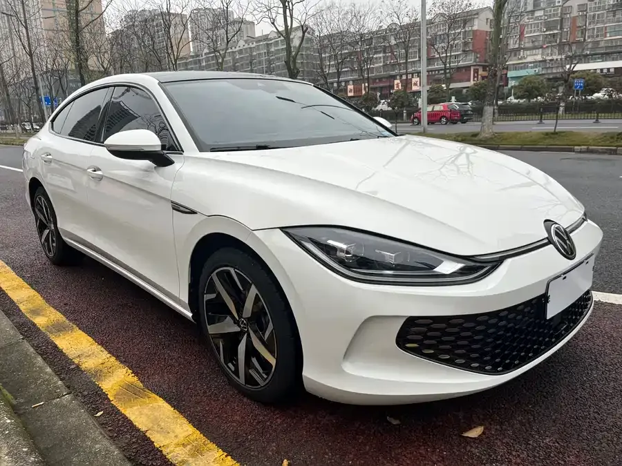 Volkswagen Lamando 2022 Lingdu Lingdu L 280TSI DSG Cool Edition 2022 — миниатюра 3
