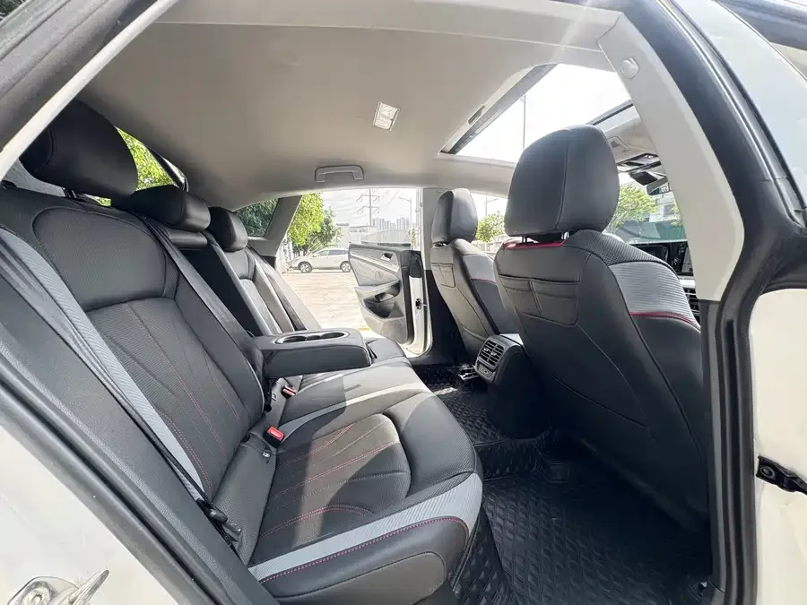 Volkswagen Lamando Lingdu 2023 Lingdu L 280TSI DSG Super Hot Flagship Edition 2023 — миниатюра 5