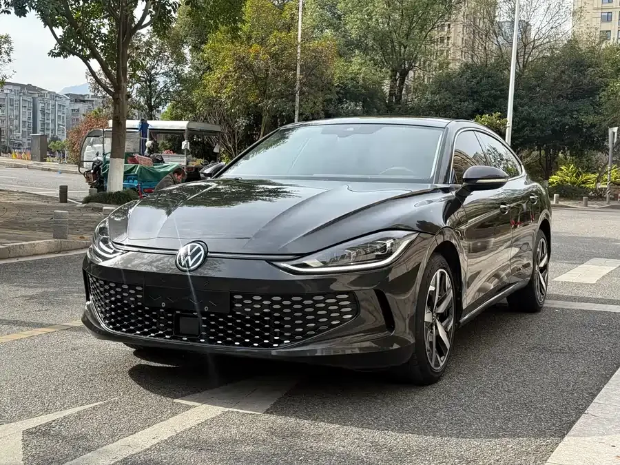 Volkswagen Lamando 2024 Lingdu Lingdu L 280TSI DSG Cool Edition 2024 — фото 1, купить с доставкой в Москву
