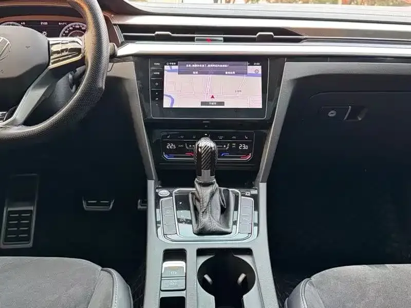 Volkswagen FAW- CC FAW-Volkswagen CC 2023 330TSI Dazzling Edition 2022 — миниатюра 4
