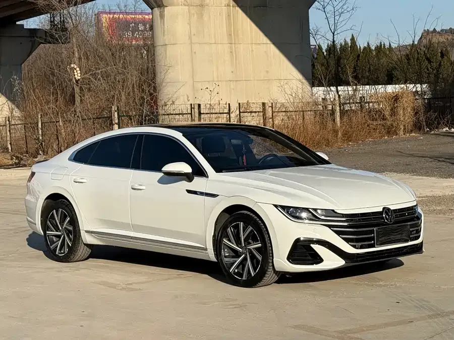 Volkswagen FAW- CC FAW-Volkswagen CC 2021 330TSI Dazzling Edition 2022 — миниатюра 3