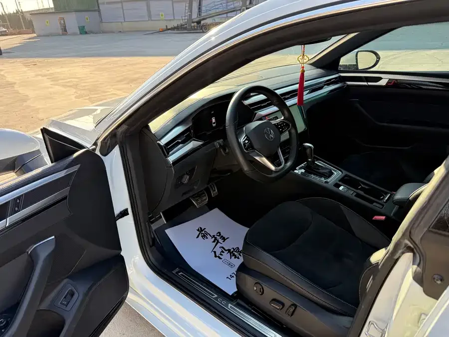Volkswagen FAW- CC FAW-Volkswagen CC 2021 330TSI Dazzling Edition 2022 — миниатюра 5