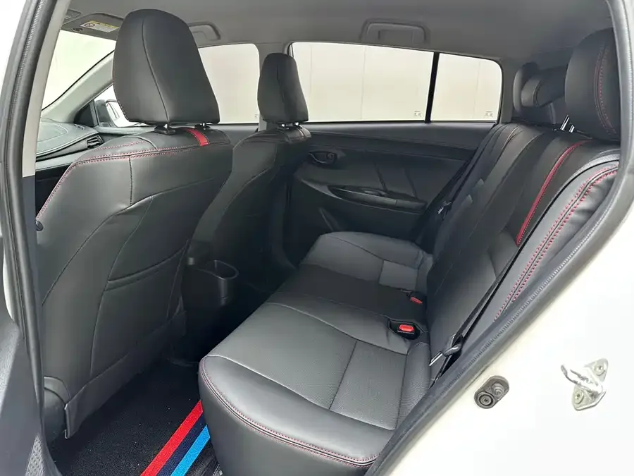 Toyota YARiS L YARiS L 2022 YARiS X 1.5L CVT Leading PLUS Edition 2022 — миниатюра 3