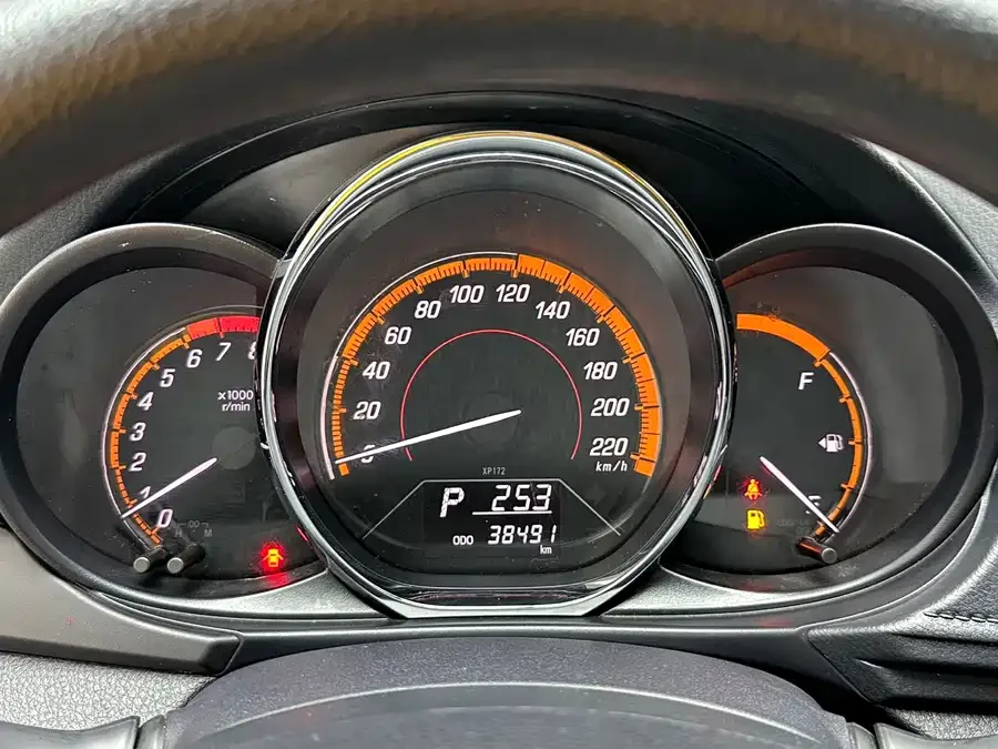 Toyota YARiS L YARiS L 2022 YARiS X 1.5L CVT Leading PLUS Edition 2022 — миниатюра 5