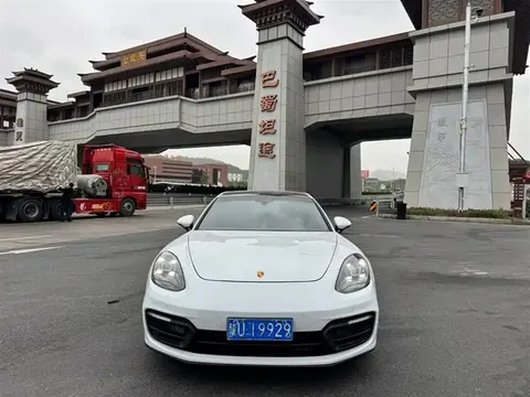 Porsche Panamera 2022 купить в Москве