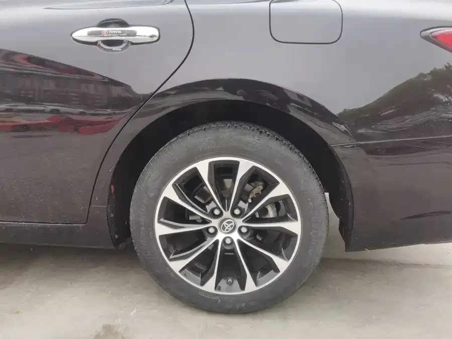 Toyota Avalon Avalon 2023 2.0L Luxury Edition 2024 — миниатюра 4