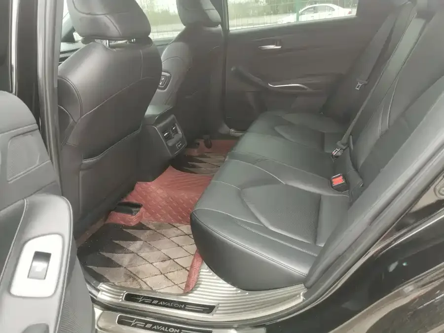 Toyota Avalon Avalon 2023 2.0L Luxury Edition 2024 — миниатюра 5