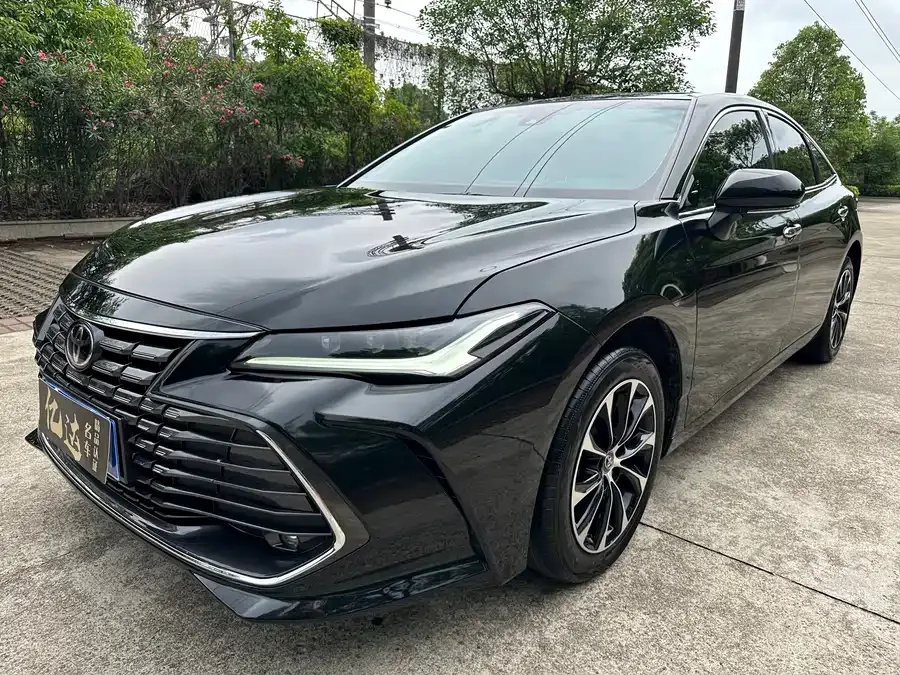 Toyota Avalon Avalon 2023 2.0L Luxury Edition 2024 — миниатюра 2