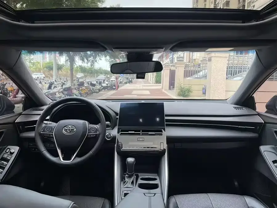 Toyota Avalon Avalon 2023 2.0L Luxury Edition 2023 — миниатюра 2