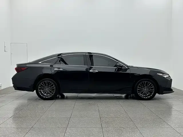 Toyota Avalon 2019 Avalon 2.0L XLE Premium Edition National VI 2022 — миниатюра 4