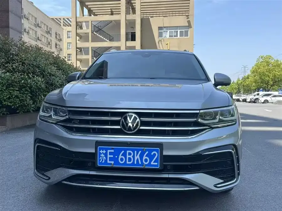 Volkswagen Tiguan L Tiguan L 2022 330TSI Automatic 2WD R-Line Flagship Edition 2022 — миниатюра 3