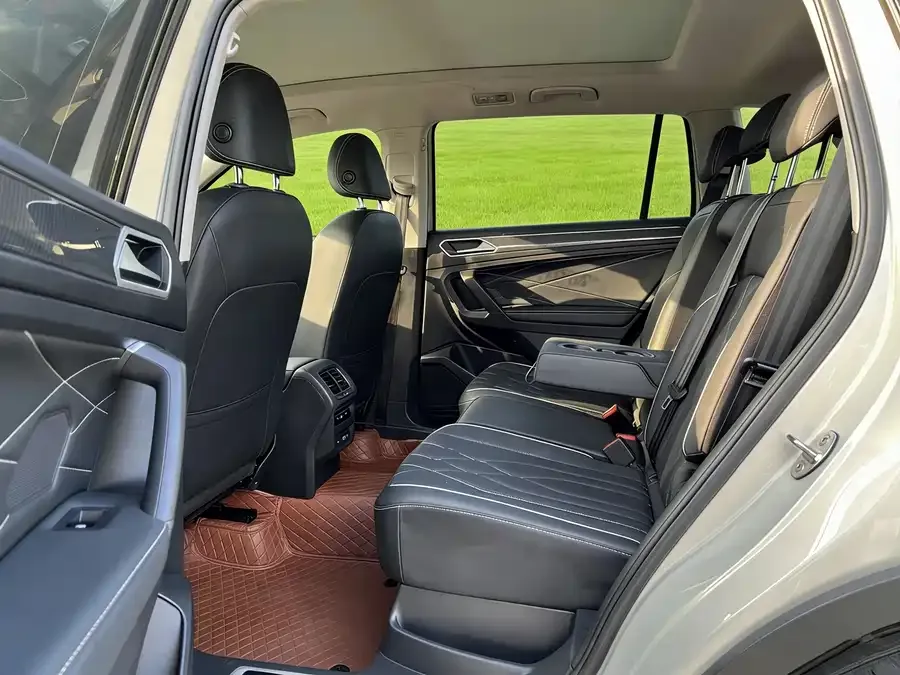 Volkswagen Tiguan L Tiguan L 2022 330TSI Automatic 2WD R-Line Enjoy Edition 2022 — миниатюра 2