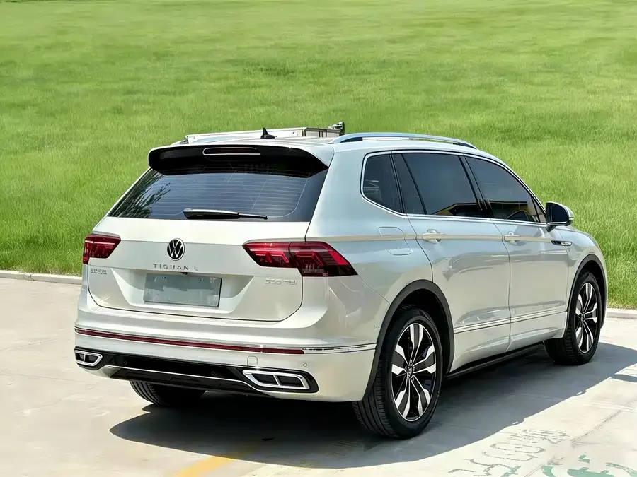 Volkswagen Tiguan L Tiguan L 2022 330TSI Automatic 2WD R-Line Enjoy Edition 2022 — миниатюра 4