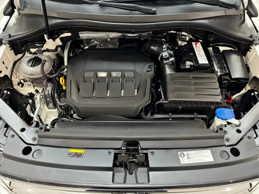 Volkswagen Tiguan L Tiguan L 2022 330TSI Automatic 2WD Comfort Edition 2022 — миниатюра 3