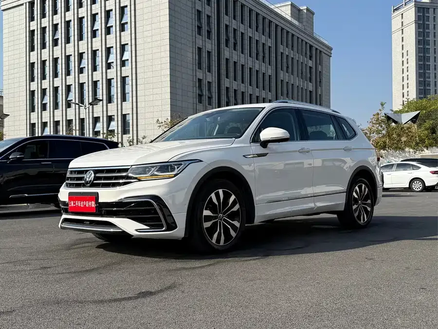 Volkswagen Tiguan L Tiguan L 2022 380TSI automatic four-wheel drive R-Line flagship version 7 seats 2022 — миниатюра 3