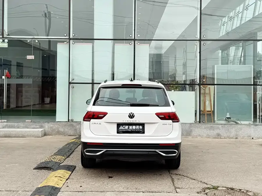 Volkswagen Tiguan L Tiguan L 2022 330TSI Automatic 2WD Comfort Edition 2022 — миниатюра 2