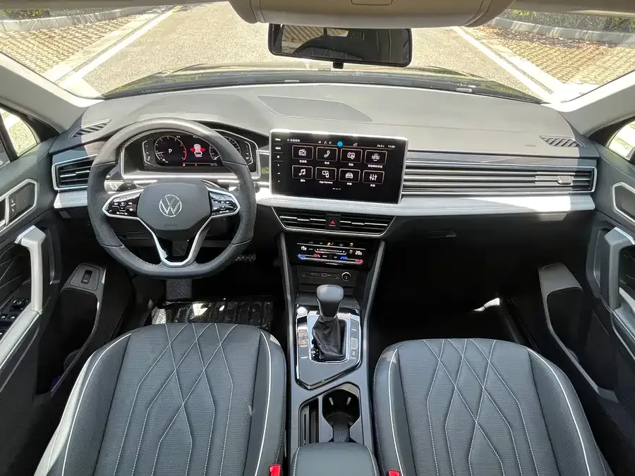 Volkswagen Tiguan L Tiguan L 2023 330TSI Automatic 2WD Smart Edition 2023 — миниатюра 5