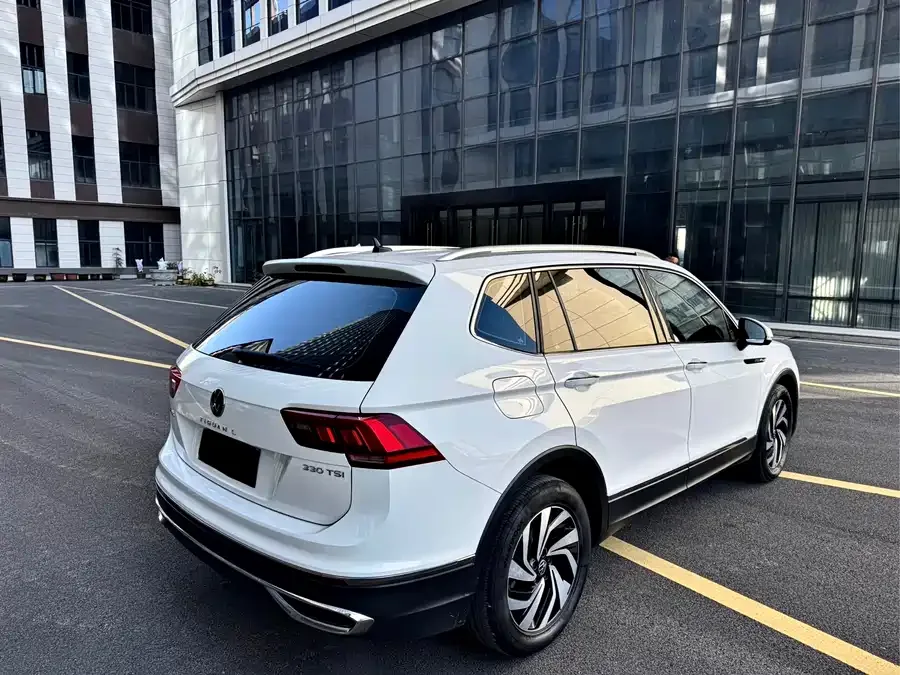 Volkswagen Tiguan L Tiguan L 2022 330TSI Automatic 2WD Smart Edition 2023 — миниатюра 2