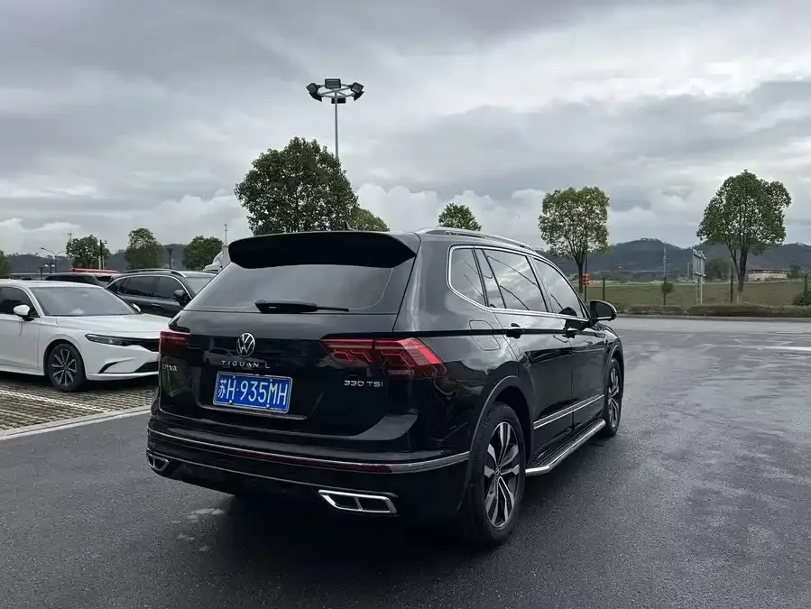 Volkswagen Tiguan L Tiguan L 2022 330TSI Automatic 2WD R-Line Enjoy Edition 2023 — миниатюра 2